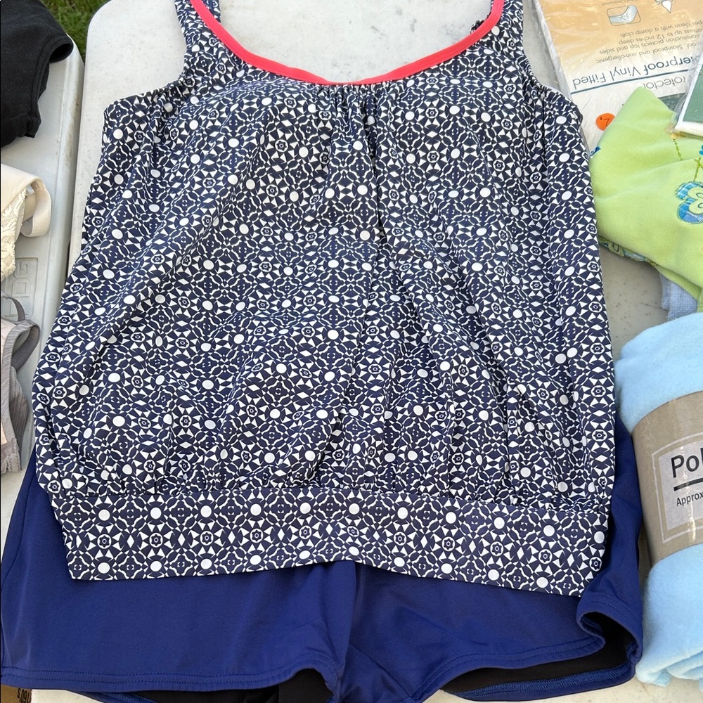 Women’s swim suit set